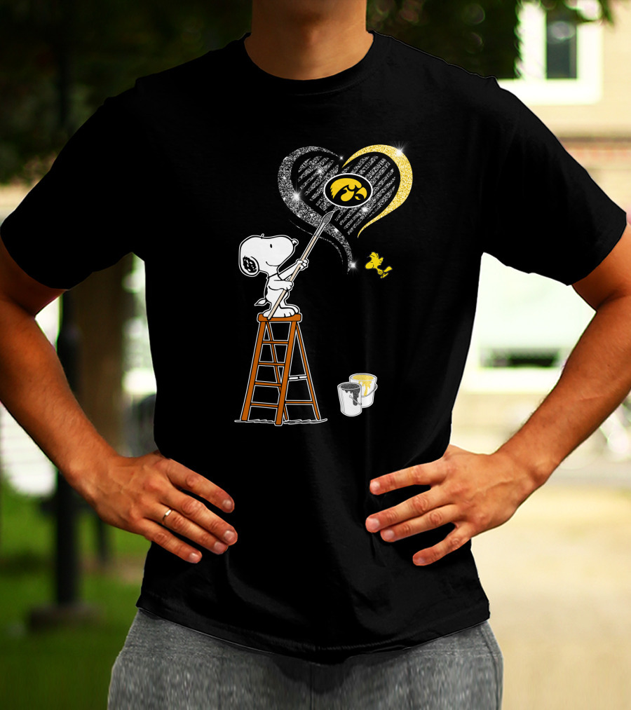 Snoopy Painting Iowa Hawkeyes Heart Ncaa T-Shirt