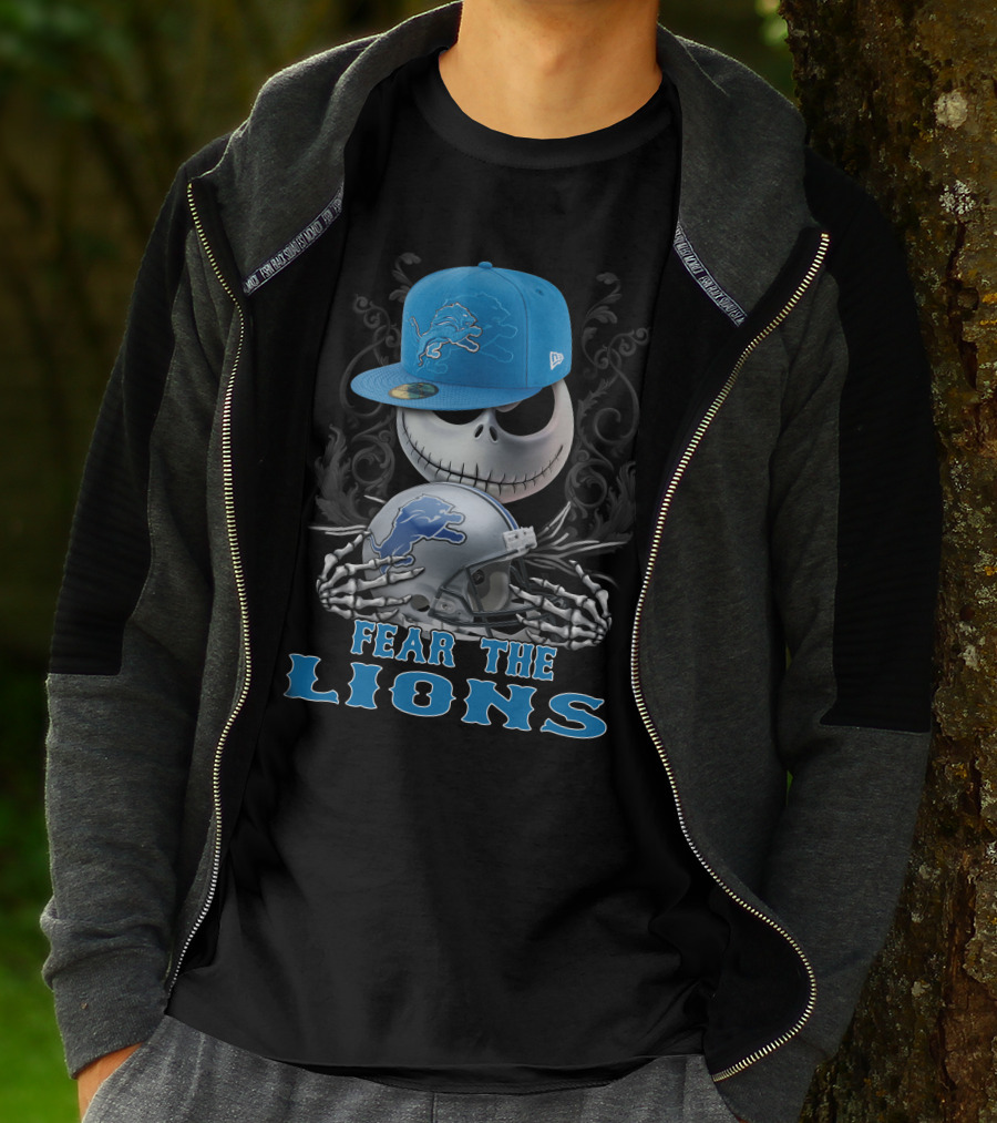 Fear The Lions Skull With Detroit Lions Cap And Helmet T-Shirt