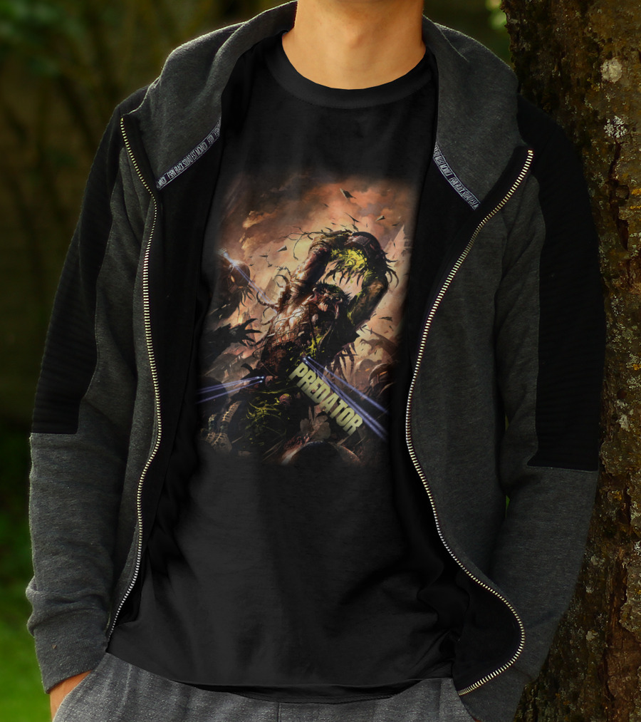 Predator Alien Creature Battle Scene T-Shirt