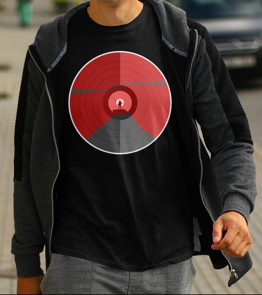 Rock Mountain Climber Silhouette In Red Circular T-Shirt
