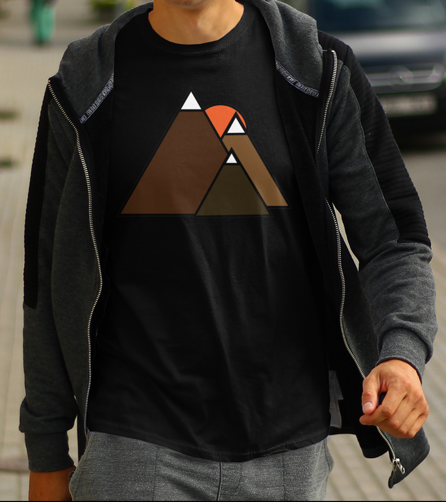 Geometric Snowy Mountains With Sunset In Minimalist T-Shirt
