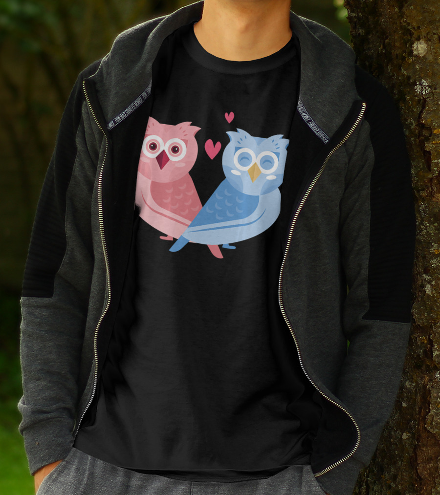 Cute Owls Birds In Love Couple With Hearts T-Shirt