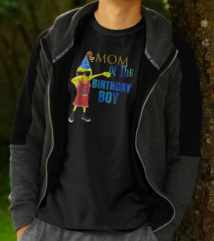 MOM OF THE BIRTHDAY BOY Dabbing Emoji Basketball 23 Party Hat T-Shirt