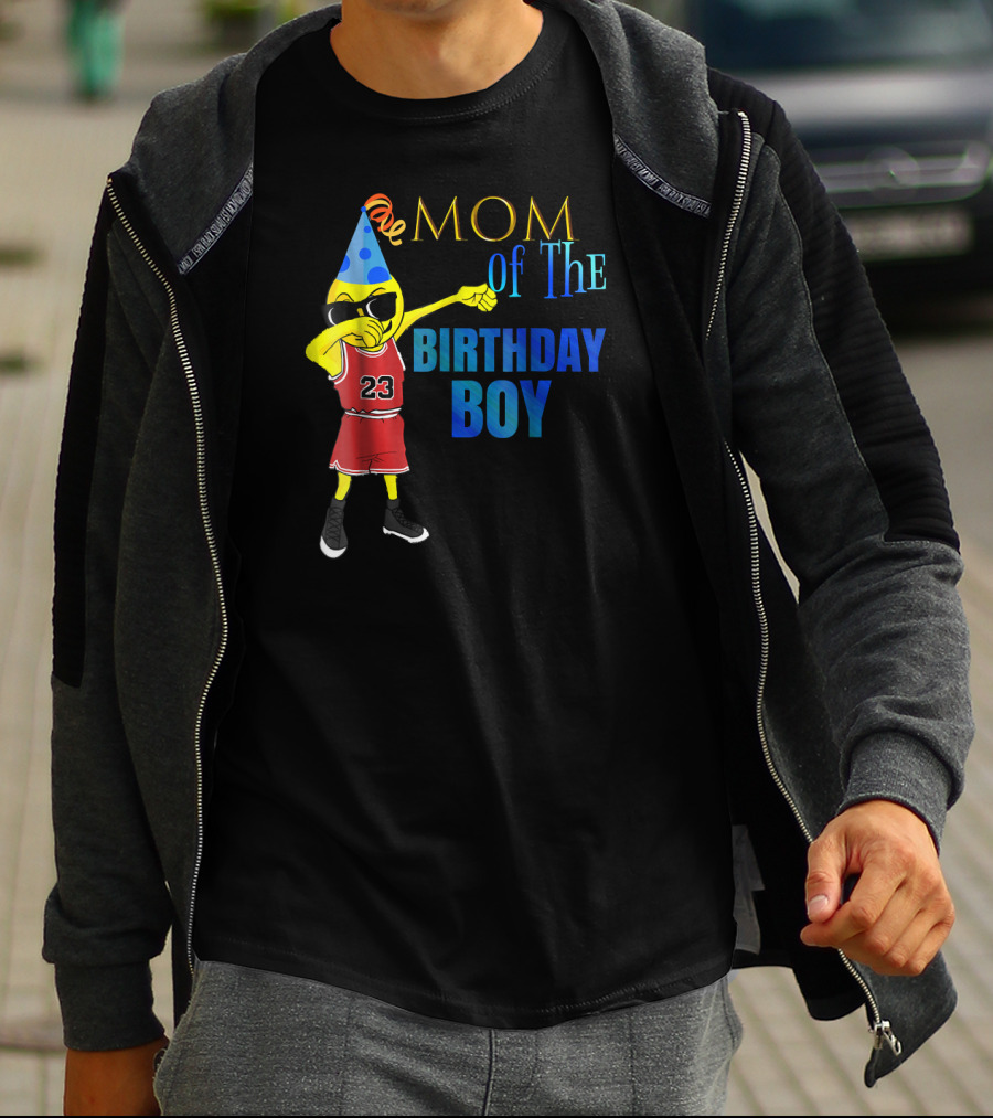 MOM OF THE BIRTHDAY BOY Dabbing Emoji Basketball 23 Party Hat T-Shirt