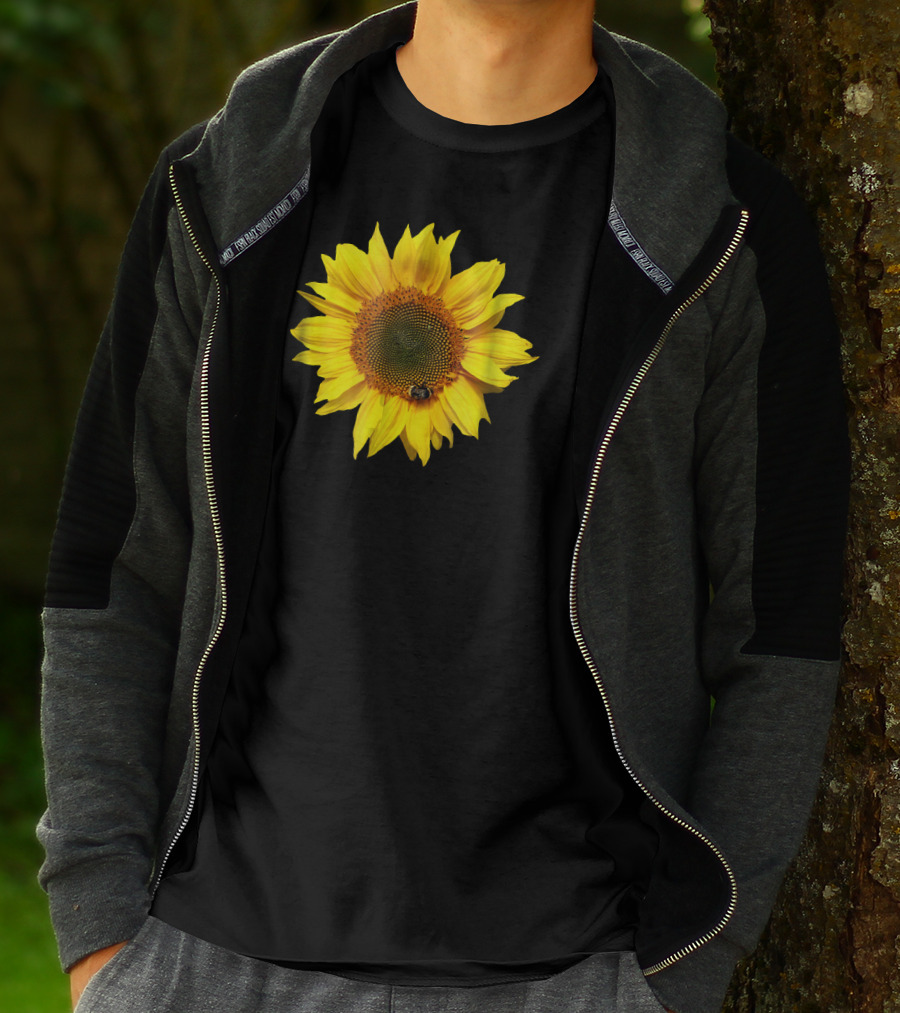 Sunflower With Bee On Petal Flower Nice T-Shirt