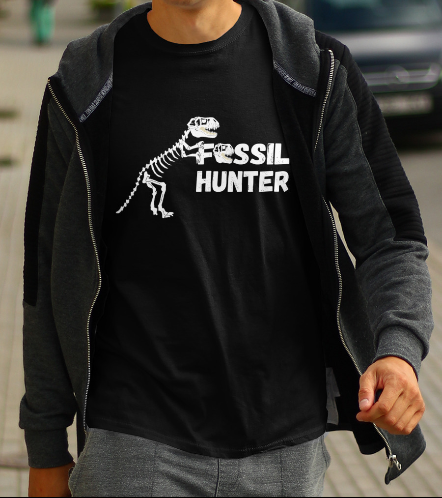 Fossil Hunter Dinosaur Bone Skeleton Discovery T-Shirt