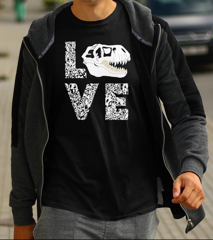 LOVE Fossil Hunting Rex Bone Hunter Dino Skull T-Shirt