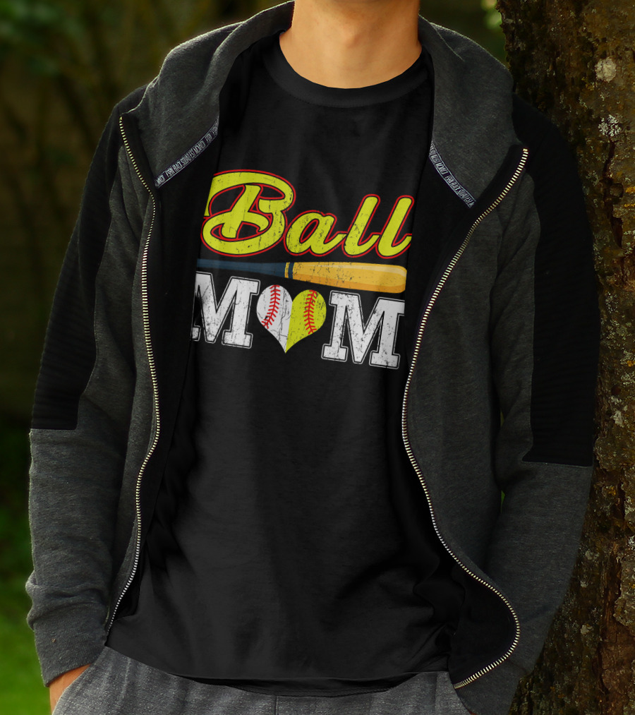 Ball Mom Softball Baseball Heart Bat T-Shirt