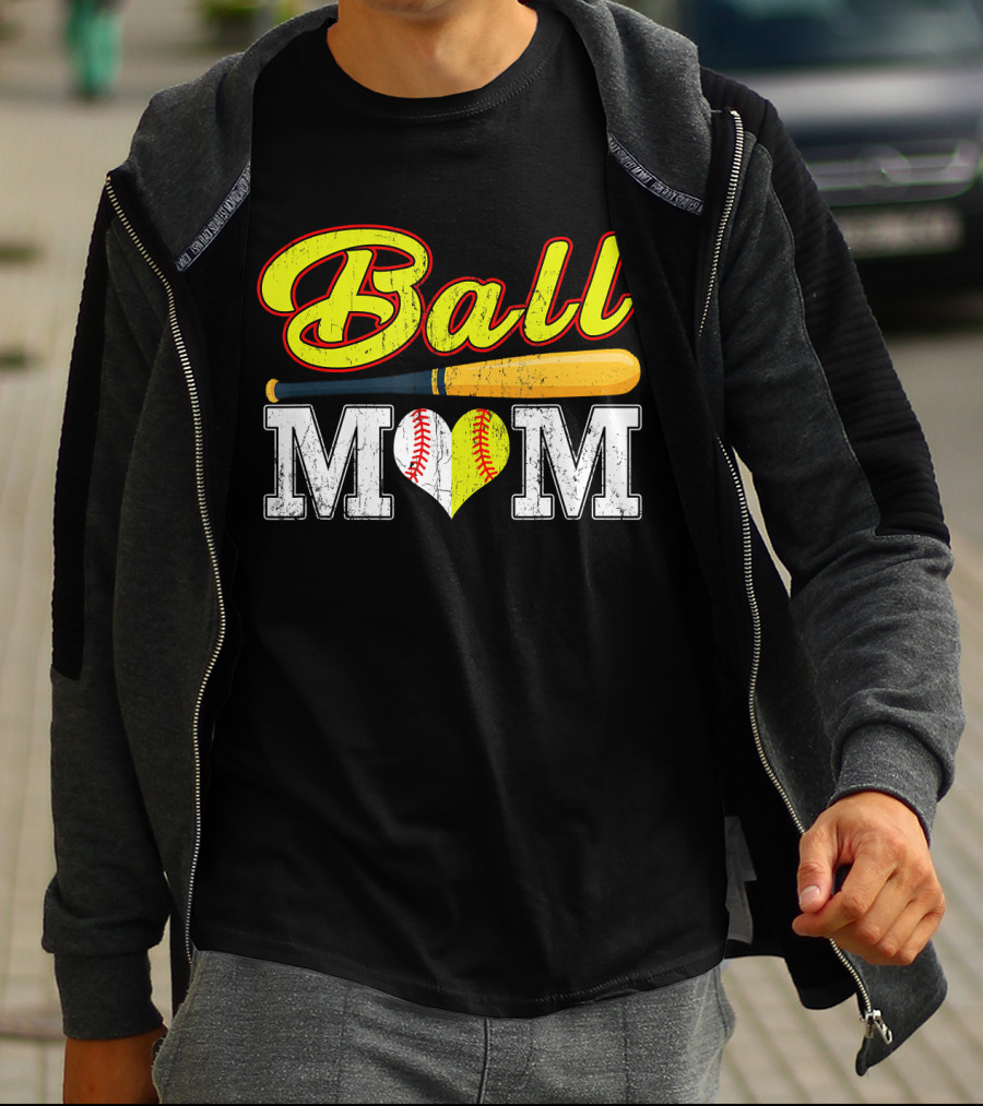 Ball Mom Softball Baseball Heart Bat T-Shirt