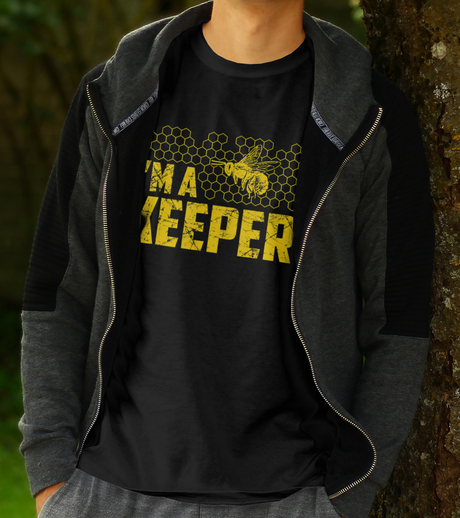 I'm A Keeper Beekeeping Honeycomb Bee T-Shirt
