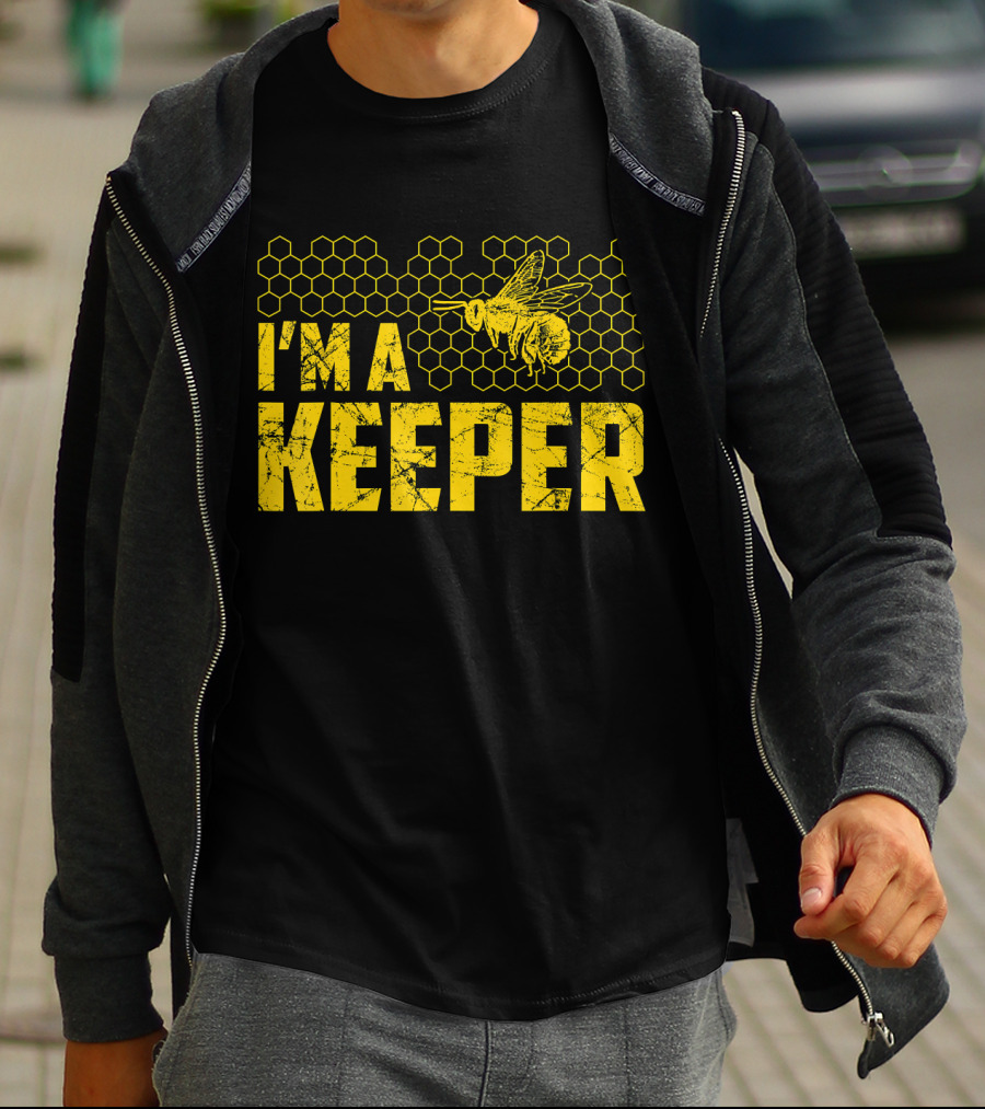 I'm A Keeper Beekeeping Honeycomb Bee T-Shirt