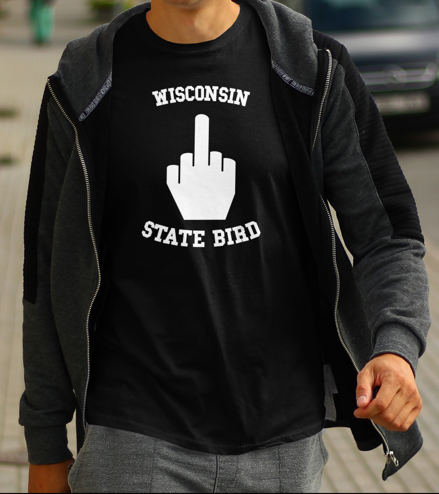 Wisconsin State Bird Funny Joke Flipping Off Iconic Gesture T-Shirt