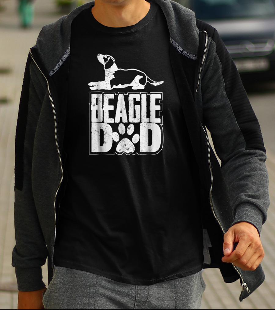 I'm A Beagle Dad Funny Dog Beagle Dad Paw Prints T-Shirt