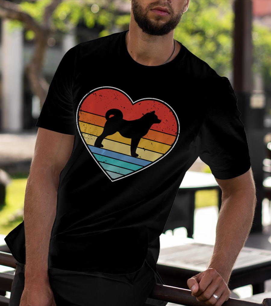 Akita Inu Dog Heart Retro Vintage Stripes T-Shirt