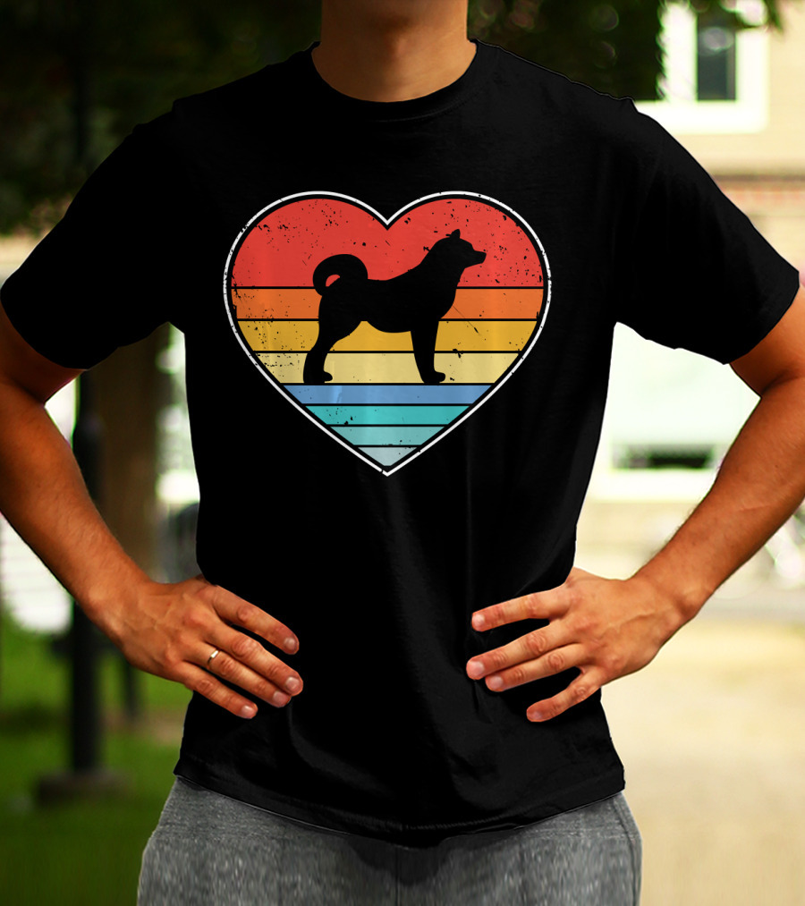 Akita Inu Dog Heart Retro Vintage Stripes T-Shirt