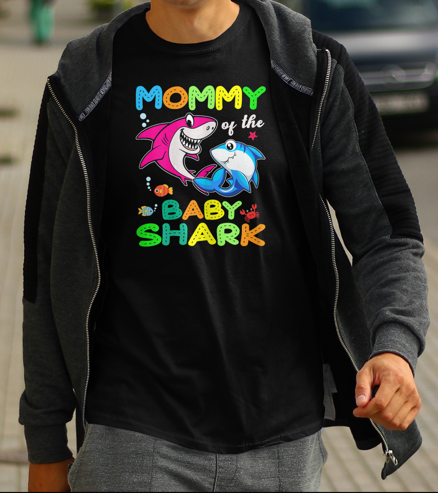 Mommy Of The Baby Shark Funny Birthday Family T-Shirt