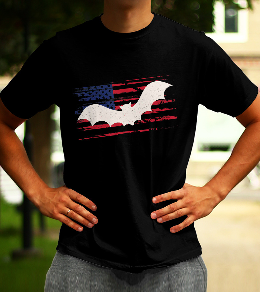 Bat Silhouette With US American Flag Background T-Shirt