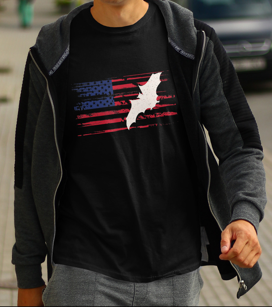 US American Flag Bat Silhouette Patriotic Flying Animal T-Shirt