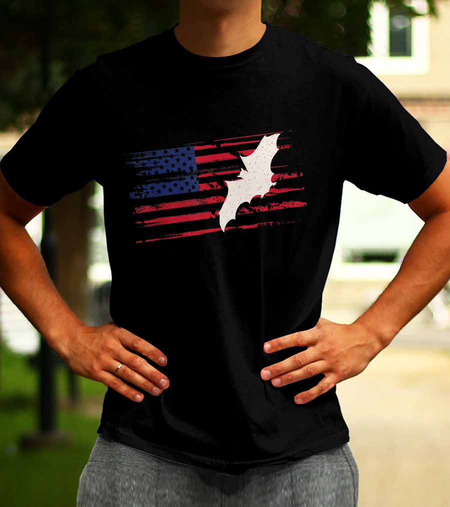 US American Flag Bat Silhouette Patriotic Flying Animal T-Shirt