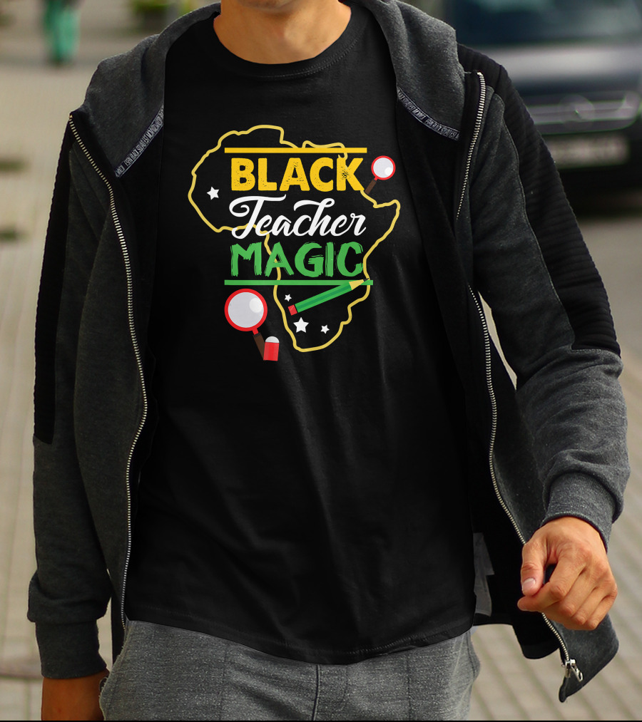Black Teacher Magic Africa Map Magnifying Glass Pencil Eraser T-Shirt