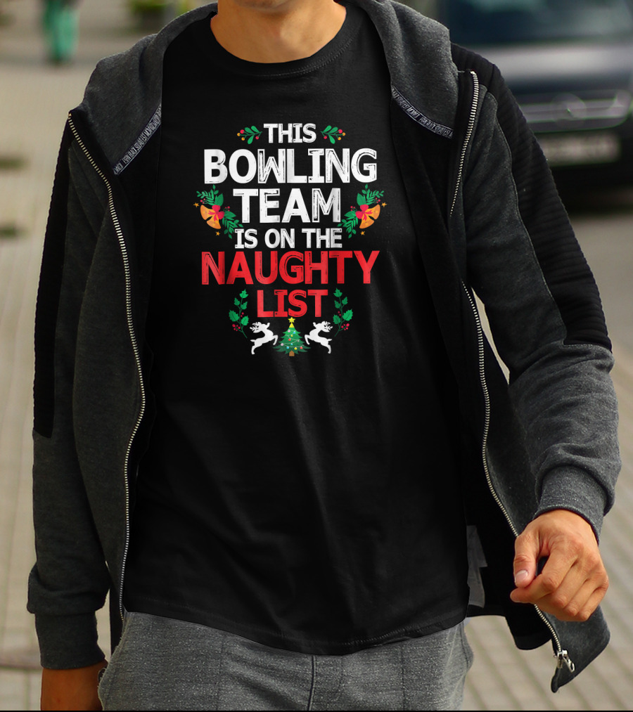 This Bowling Team Is On The Naughty List Christmas Reindeer Wreath Decorations T-Shirt
