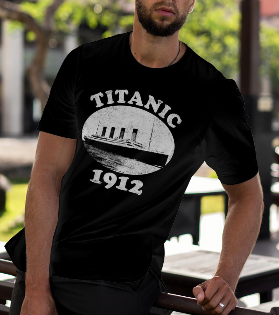 Titanic 1912 Historic Vintage Cru Ocean Liner Classic T-Shirt