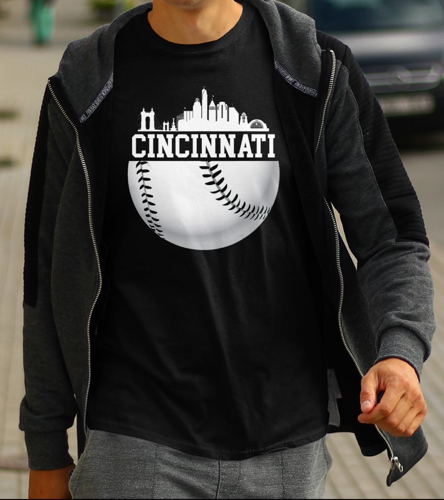 Cincinnati Skyline Baseball Vintage Downtown Cityscape T-Shirt