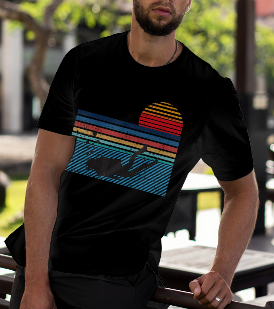 Vintage Scuba Diving 80s Sunset Silhouette Stripes T-Shirt
