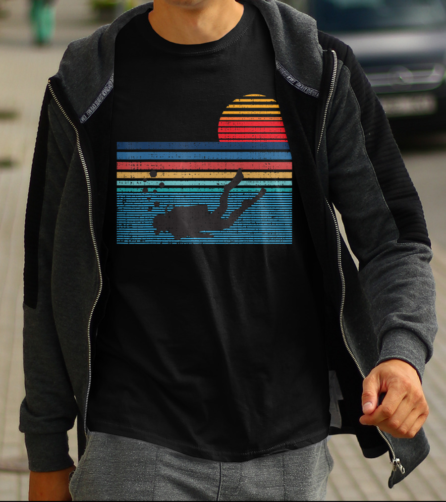 Vintage Scuba Diving 80s Sunset Silhouette Stripes T-Shirt