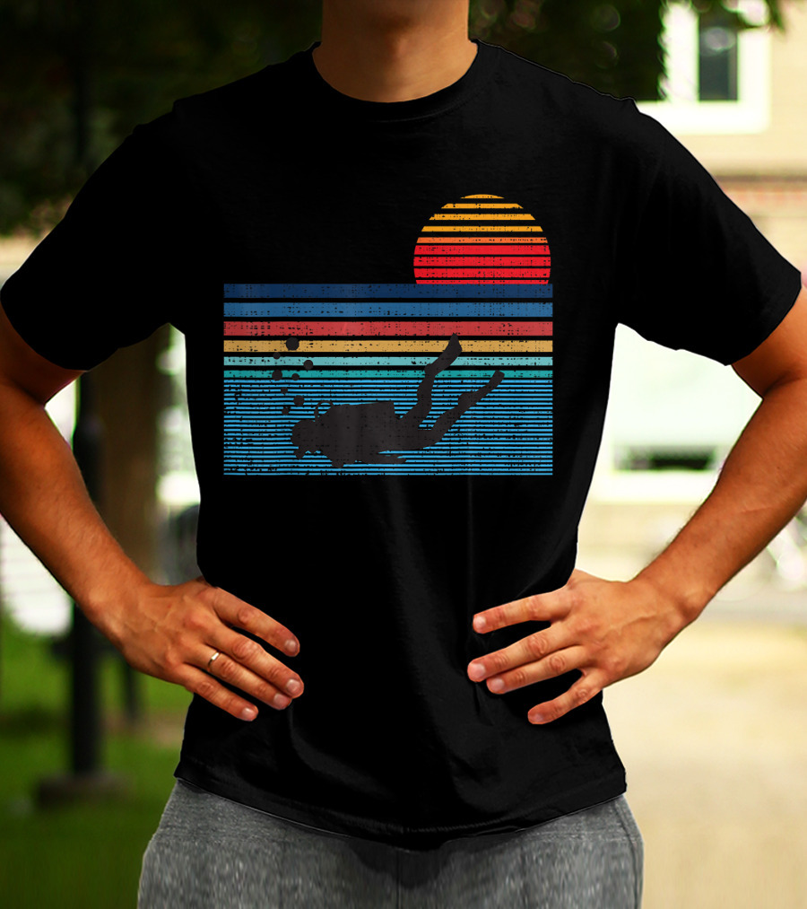 Vintage Scuba Diving 80s Sunset Silhouette Stripes T-Shirt