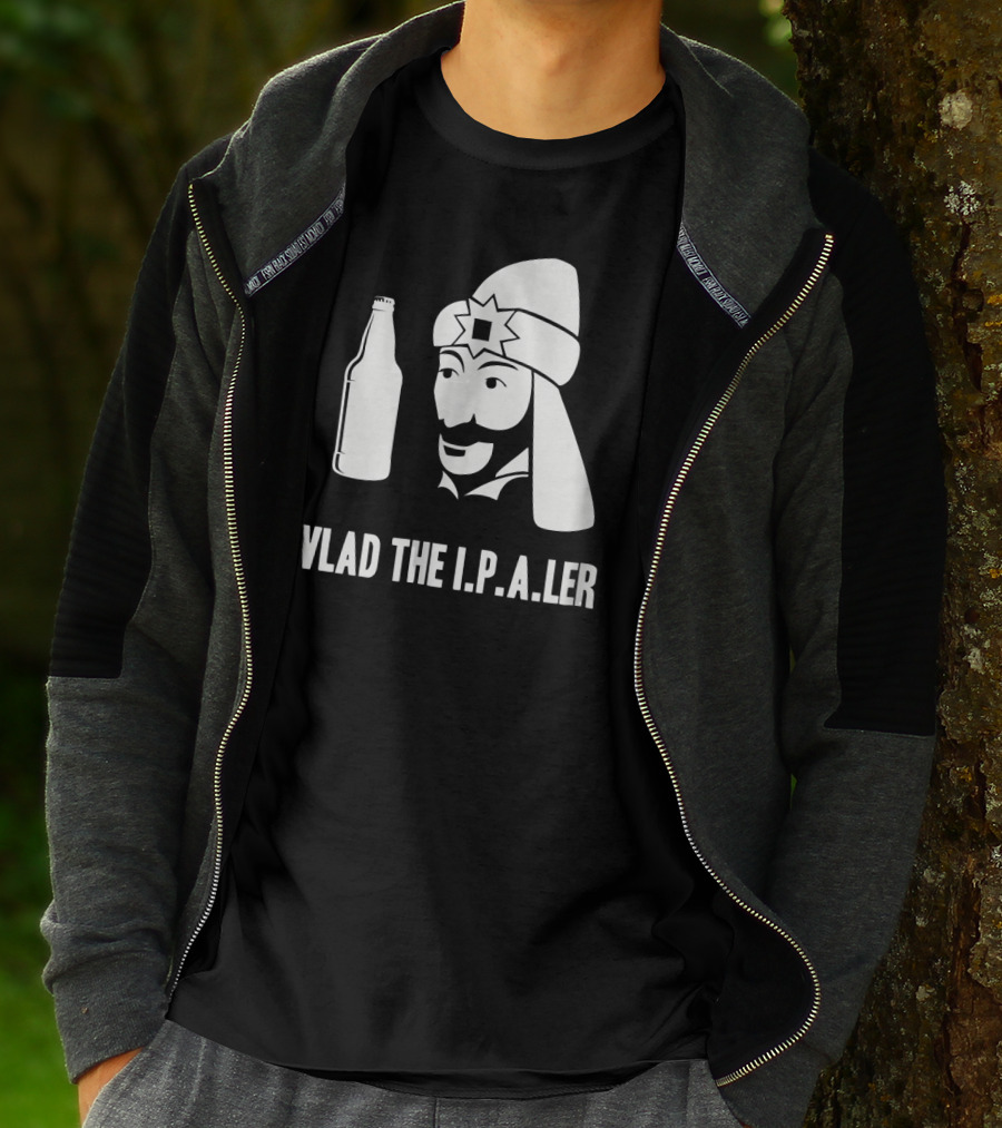 Vlad The I.P.A.er Funny Halloween Dracula Craft Beer Dr T-Shirt