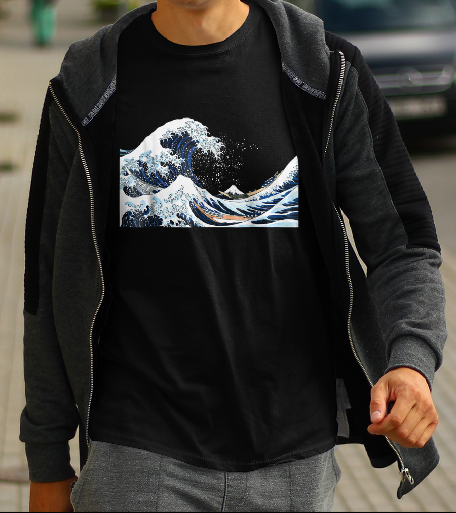 The Great Wave Off Kanagawa Hokusai Japan Iconic T-Shirt