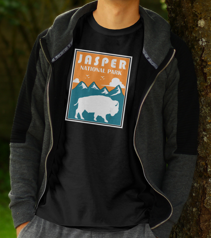 Jasper National Park Canada Bison Silhouette Mountains T-Shirt