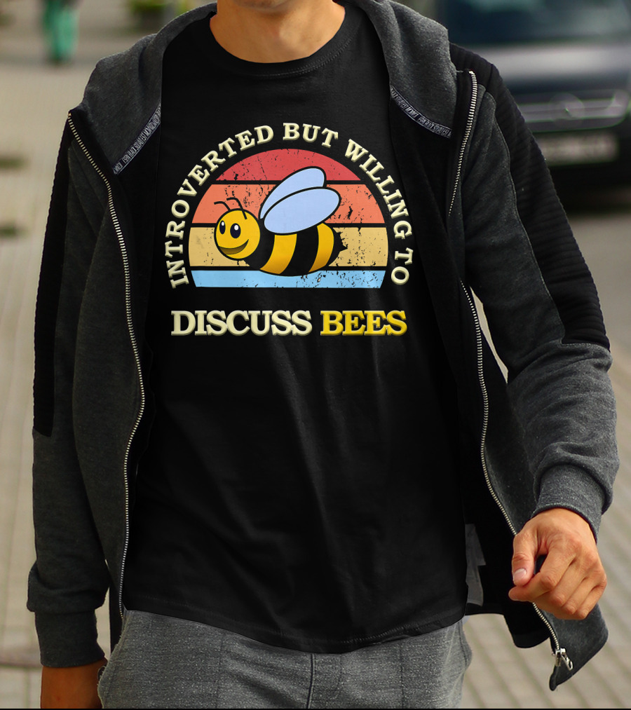 INTROVERTED BUT WILLING TO DISCUSS BEES Retro Style Bee T-Shirt