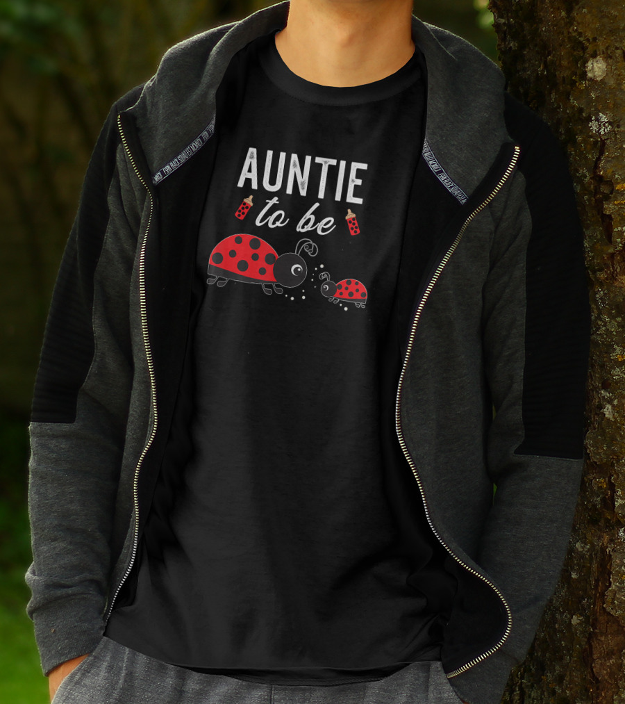 Auntie To Be Ladybug Baby Shower With Red Baby Bottles T-Shirt