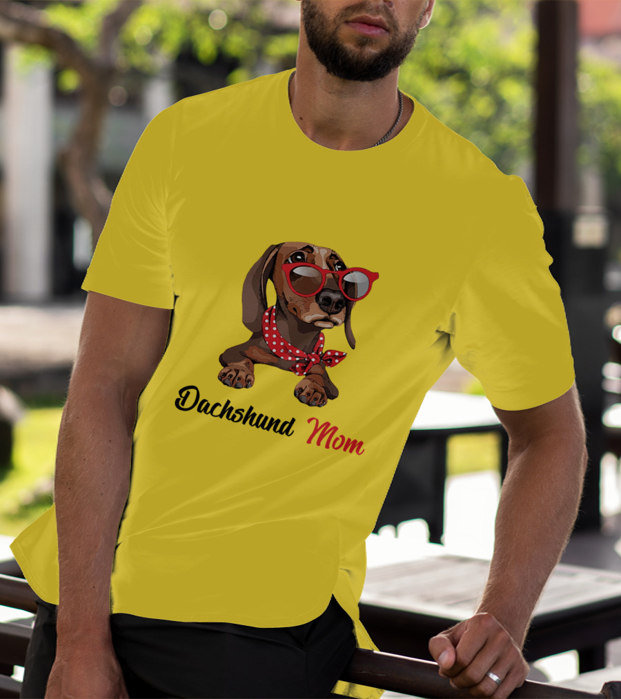 Dachshund Mom Red Glasses And Polka Dot Scarf T-Shirt