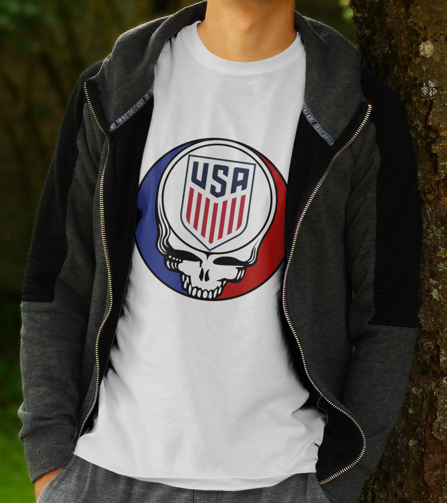 USA Soccer Grateful Dead Skull Logo Red Blue Badge T-Shirt
