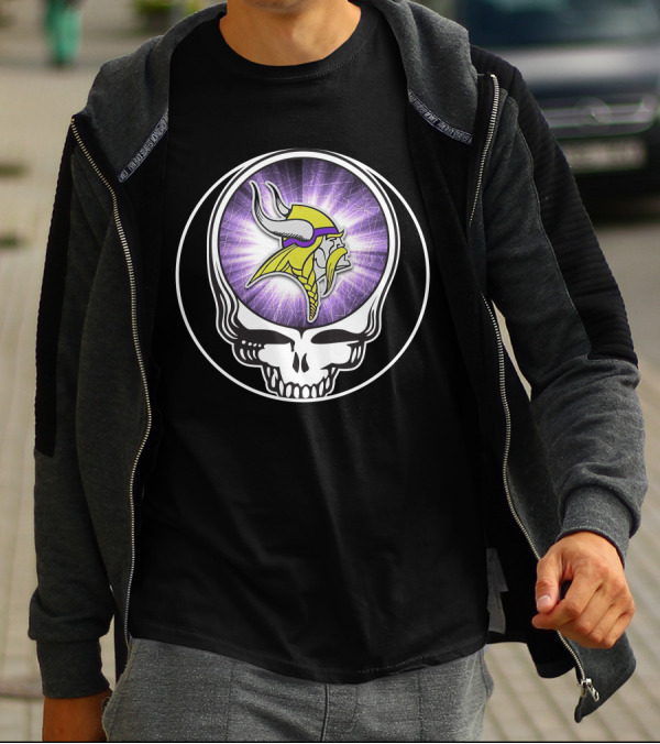 Minnesota Vikings Grateful Dead Skull Logo Fusion T-Shirt