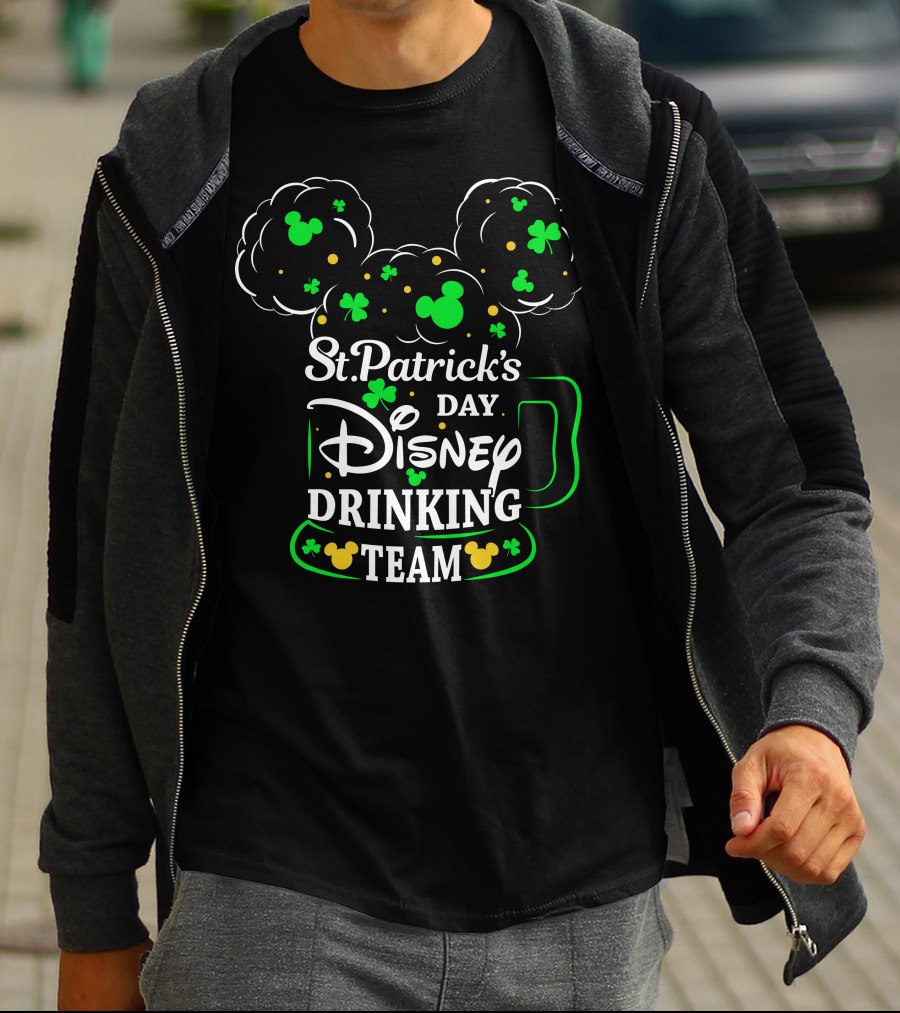 St.-Patrick's Day Disney Drinking Team Shamrock Mickey Mug T-Shirt