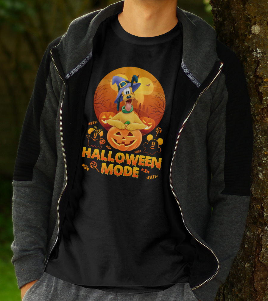 Pluto Halloween Mode With Witch Hat And Pumpkin Decorations T-Shirt