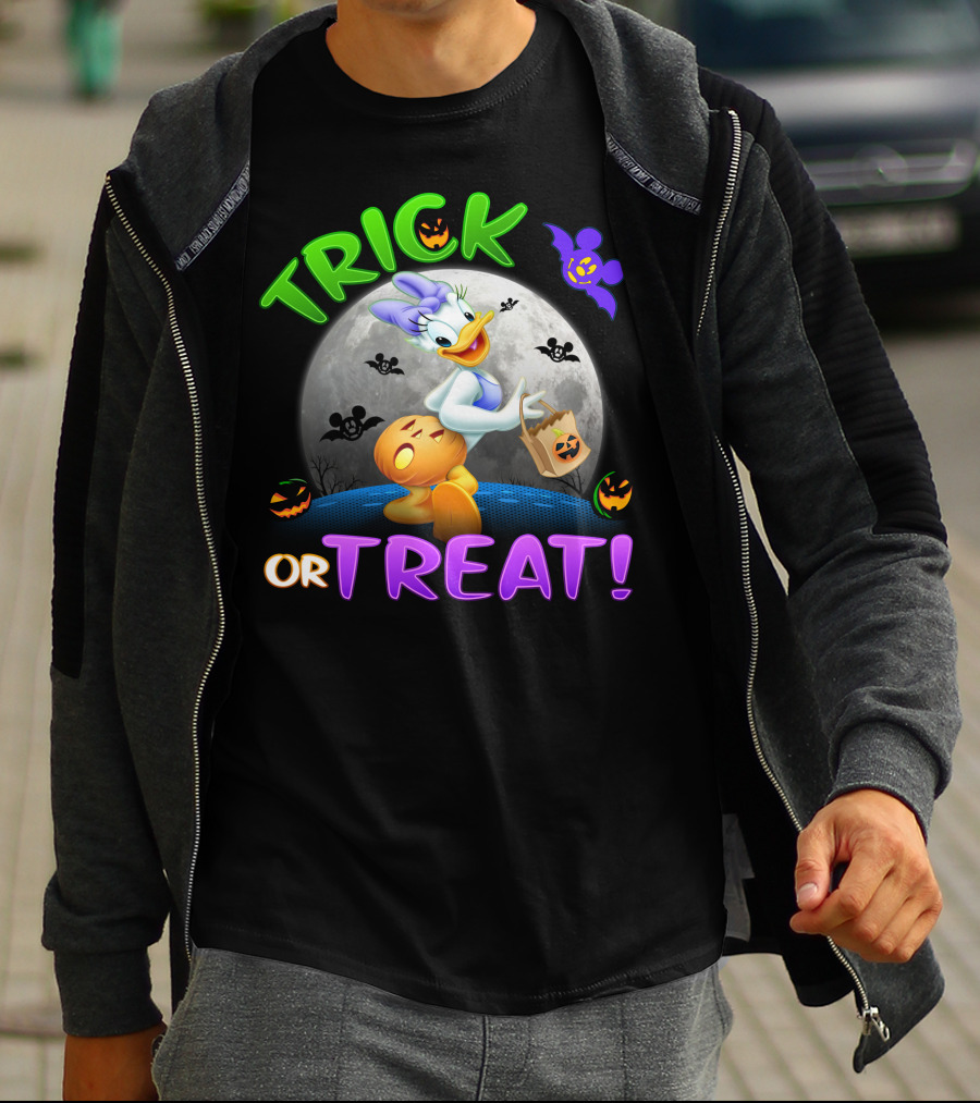 Trick Or Treat Daisy Duck Halloween Moon Bat Pumpkins T-Shirt