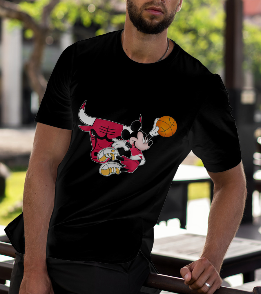 Mickey Chicago Bulls Basketball T-Shirt
