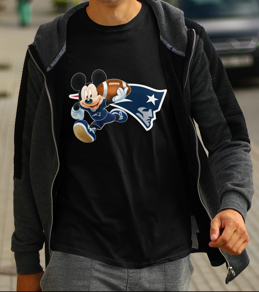 Mickey Mouse New England Patriots Football Character T-Shirt