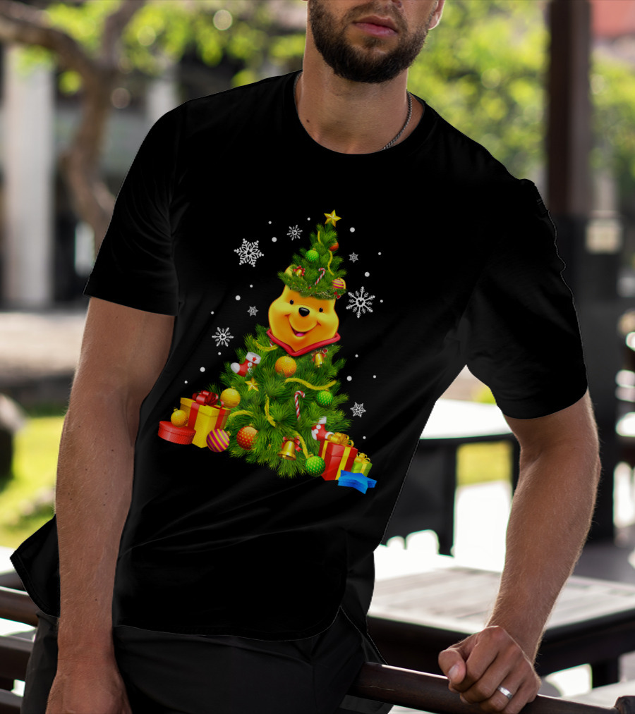 Pooh Christmas Tree With Snowflakes And Gifts T-Shirt
