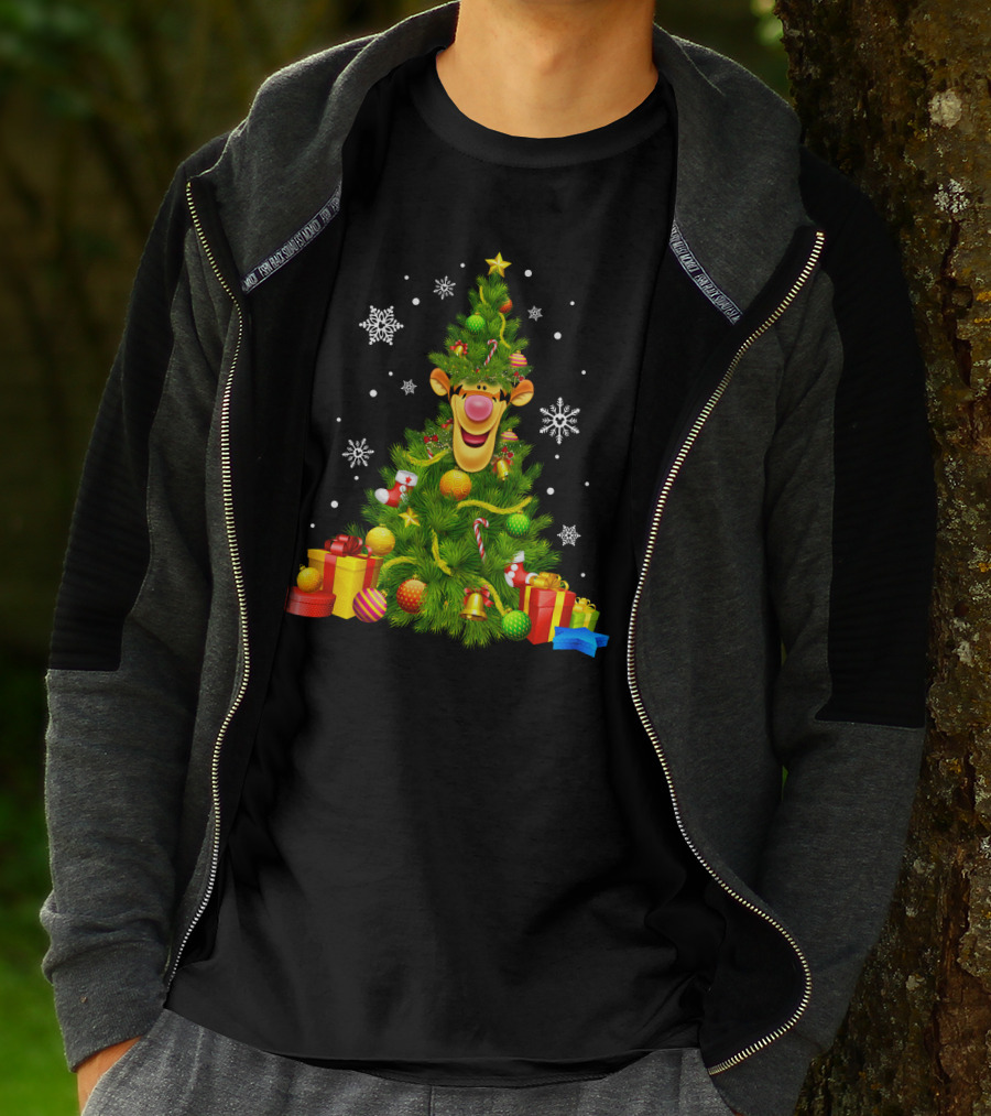 Tigger Christmas Tree With Snowflakes And Gifts T-Shirt
