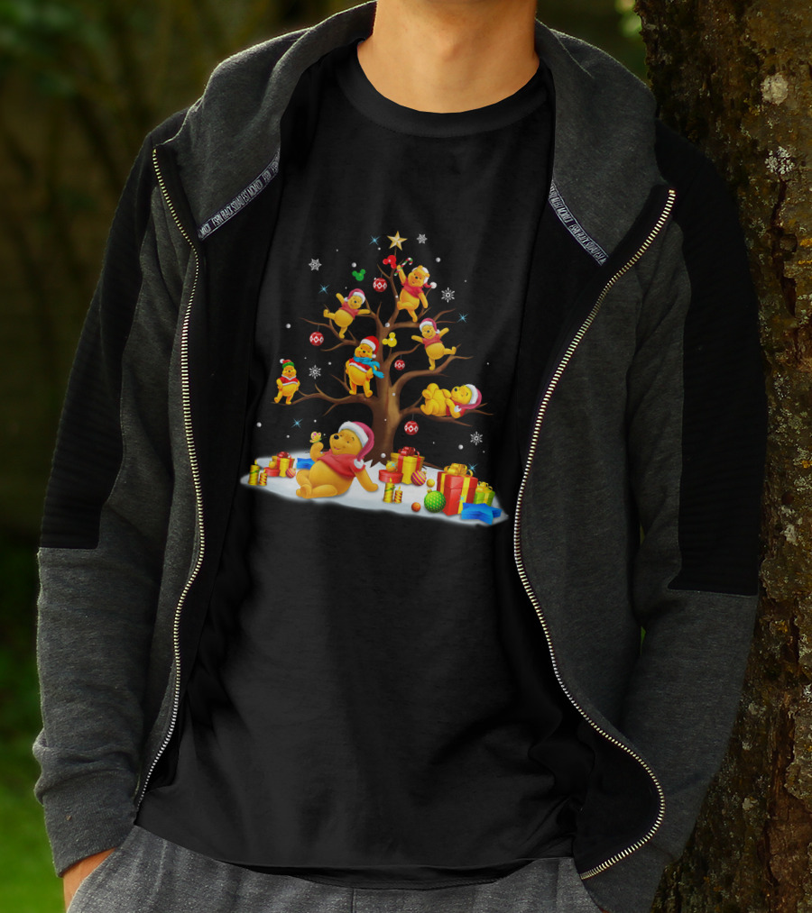 Pooh Bear Christmas Tree With Santa Hat And Presents T-Shirt