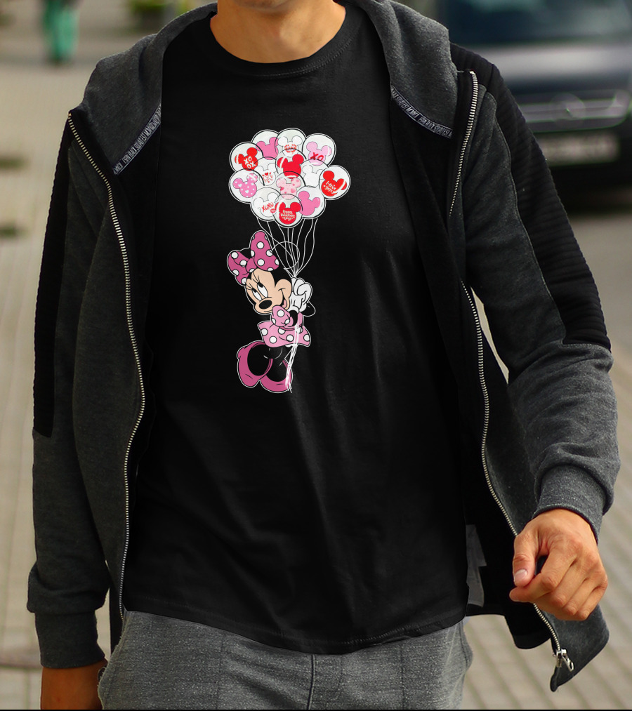 Minnie Mouse Holding Heart Balloons With Xoxo And Hugs Kisses Patterns T-Shirt