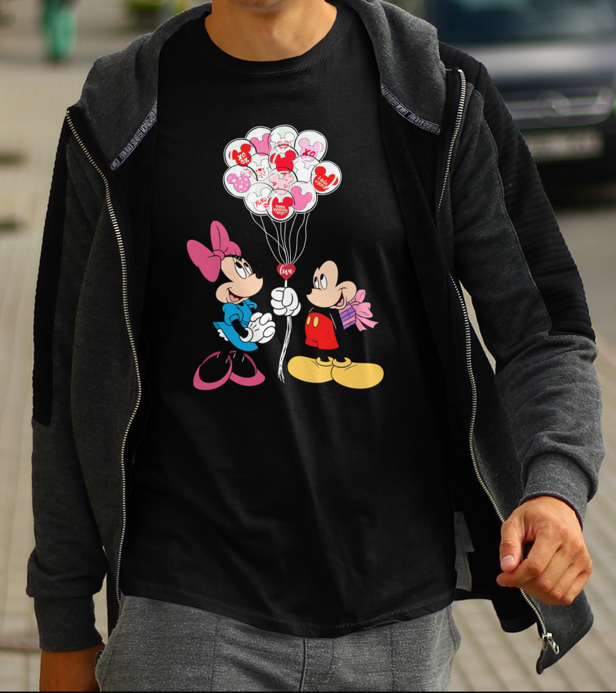 Mickey & Minnie Love Balloons Xo Kiss Me T-Shirt