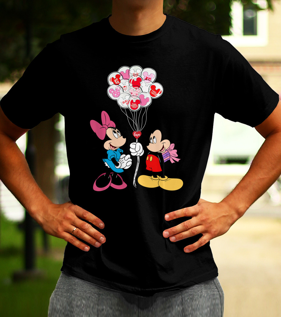 Mickey & Minnie Love Balloons Xo Kiss Me T-Shirt