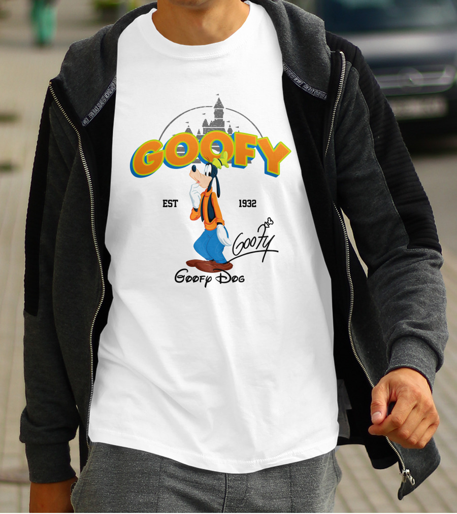 Goofy Est 1932 Disney Goofy Dog Castle Backdrop T-Shirt